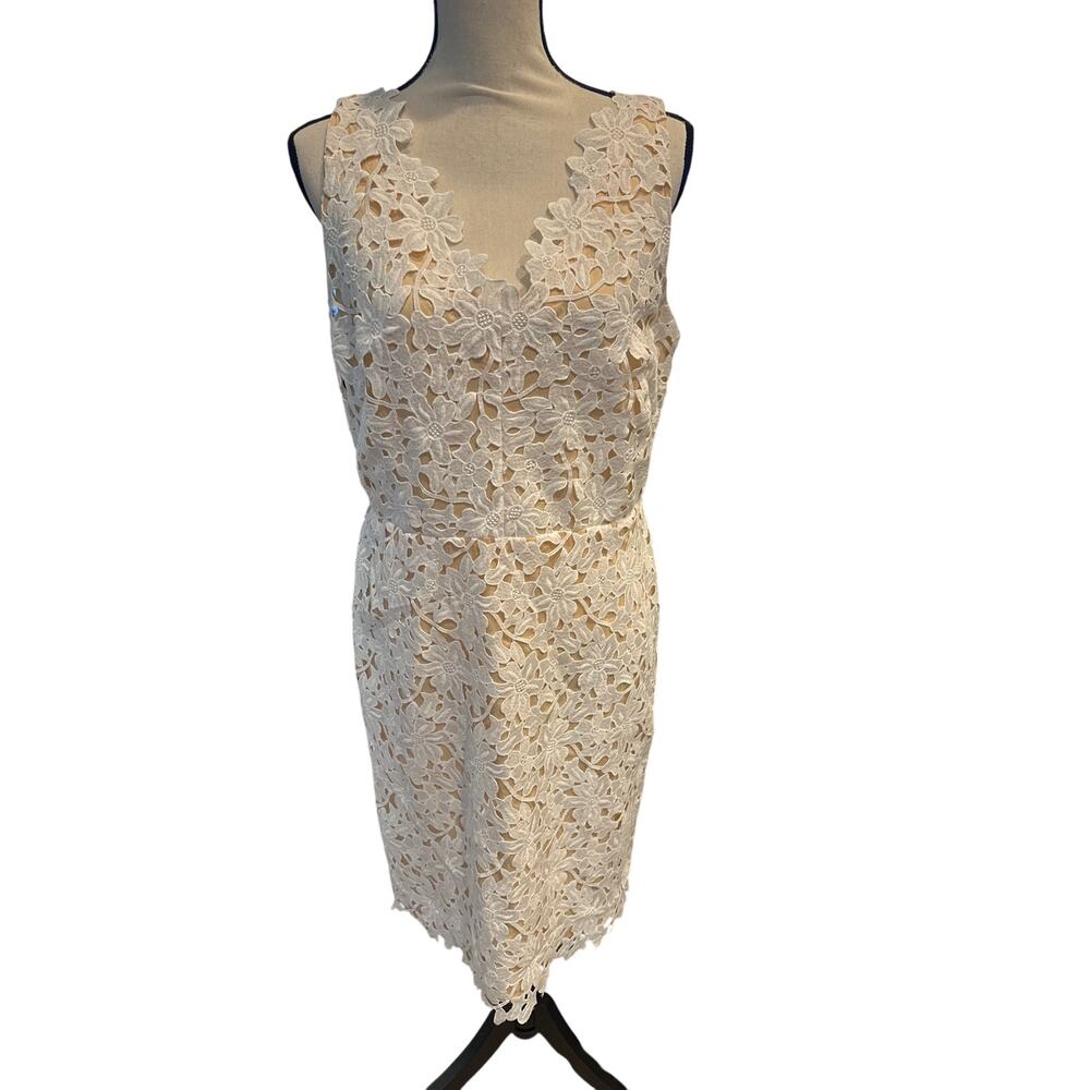 Women’s The Loft Sleeveless Dress Peach / Cream  Size 12